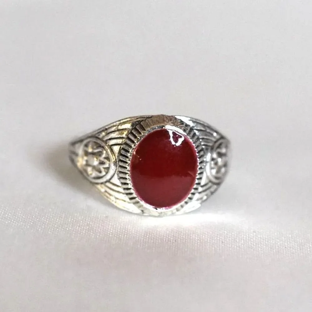Striking Red Stone Floral Etched Silver Tone Metal Sizes 9 & 12 Unisex Ring